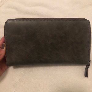 Maskcara clutch w/ 9 Lip & Cheek colors